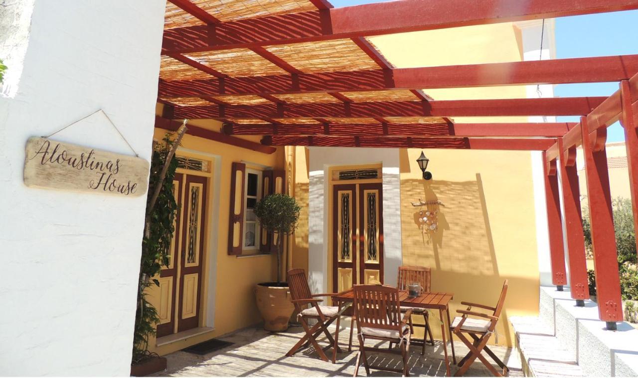 Villa Aloustina'S House à Symi Extérieur photo